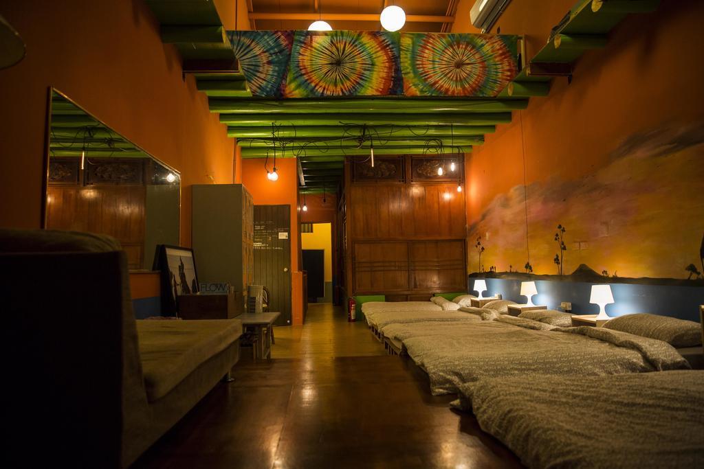 Rainbow Wave Surfing Hostel Heng-ch'un Habitación foto